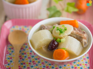 Read more about the article Little Cooking Saint – 0078 – Radish & Pork Bone Soup (d)