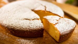 Read more about the article Little Cooking Saint – 0066 – Special Yogurt Cake (c)